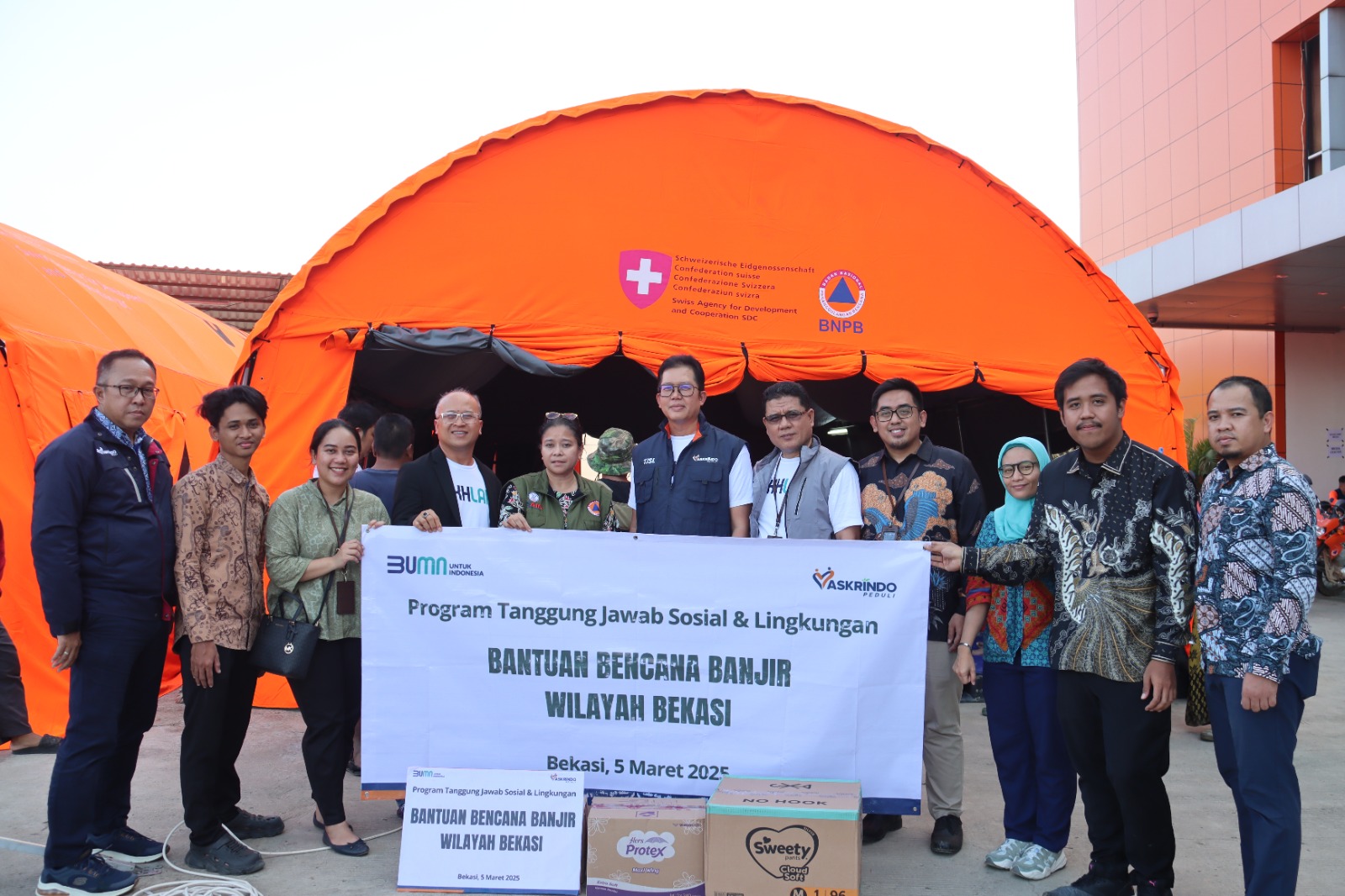 Aksi Cepat Askrindo untuk Membantu Warga Bekasi yang Terdampak Banjir