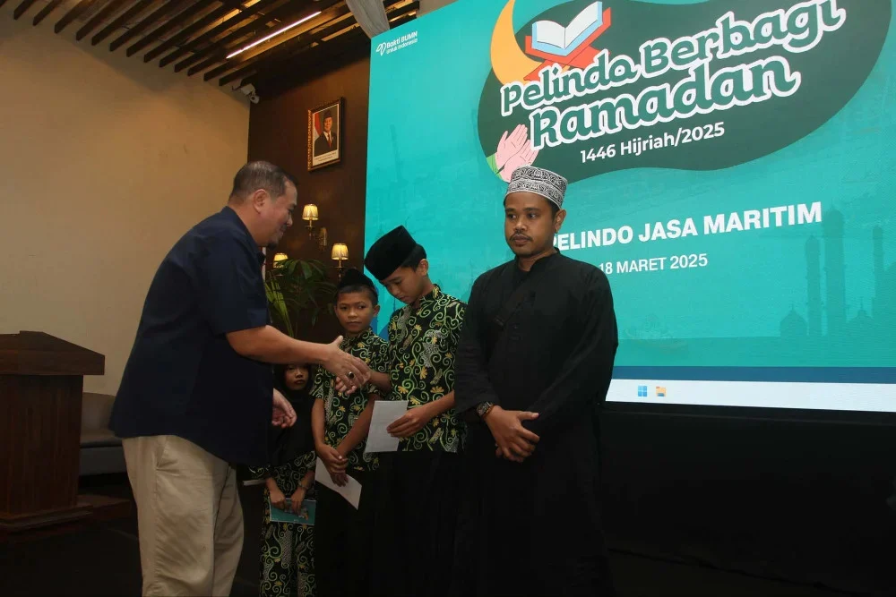 Ramadhan Penuh Berkah: IPC TPK Dukung Masyarakat dengan Bantuan Sembako