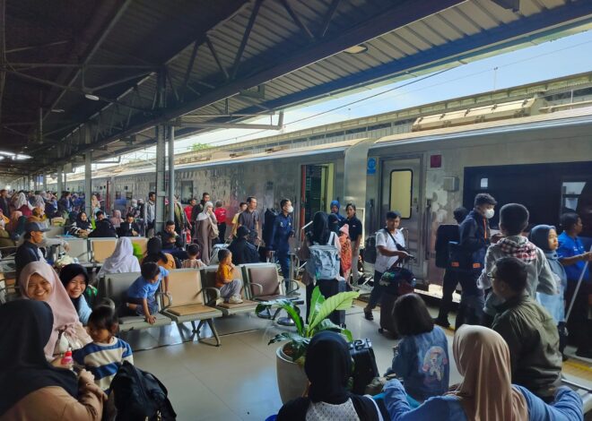 KAI Diserbu! Tiket Kereta Api Ludes Terjual, Mencapai 113% di Hari Pertama Libur Paskah