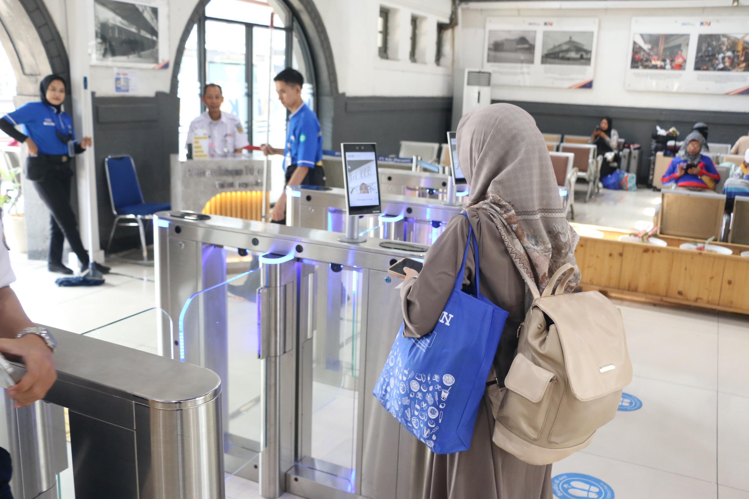 846 Ribu Tiket Terjual, Kereta Api Unggul Selama Libur Panjang Paskah dengan Okupansi 102 Persen