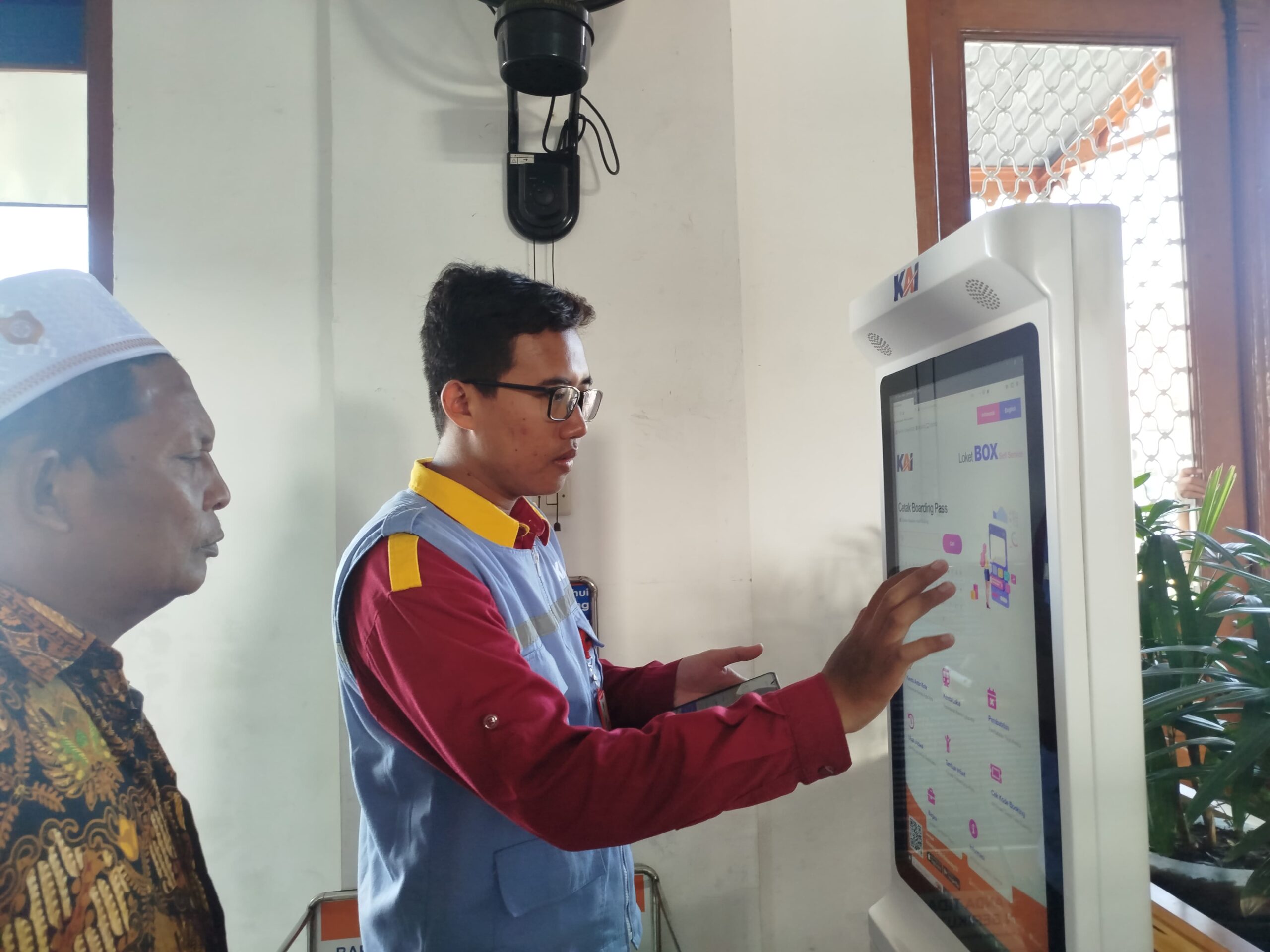 4,5 Juta Pelanggan Terlayani Selama Angkutan Lebaran 2025, KAI Catat 4,66 Juta Tiket Terjual dan Apresiasi untuk Railfans