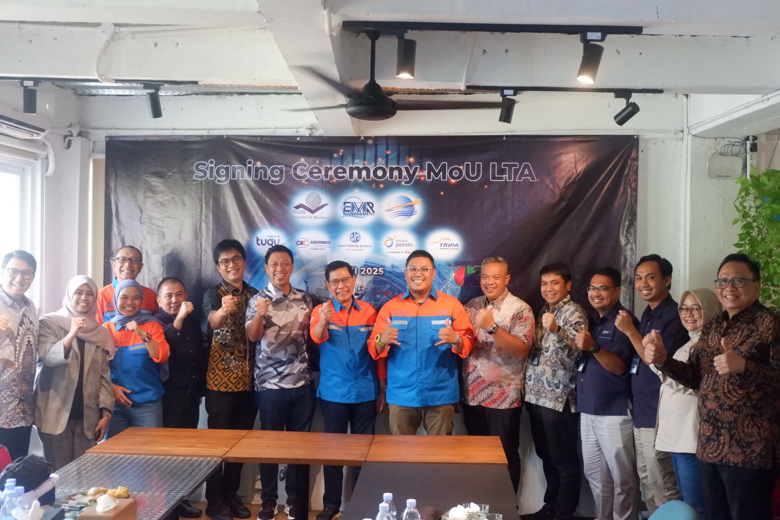 Lindungi Laut Nusantara: Askrindo Jamin Kapal Transcoal