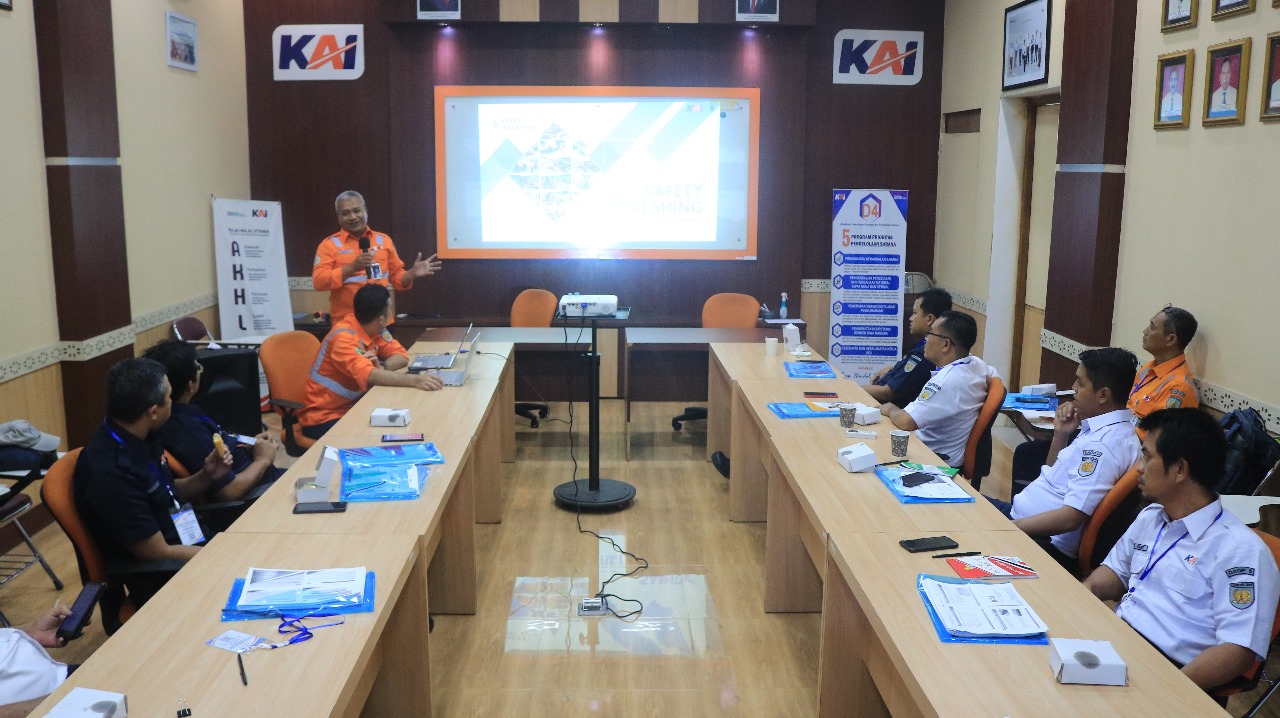 KAI Pastikan Standar Operasional Terjaga Lewat Refreshing Tenaga Perawatan Sarana