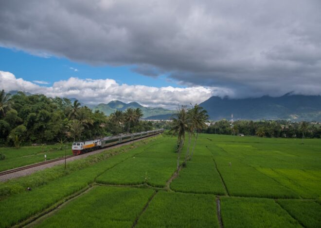 KA Airlangga dan Sri Tanjung Puncaki Daftar Favorit di Libur Panjang Waisak