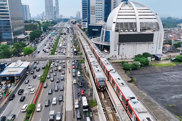 LRT Jabodebek Catatkan Rekor Waisak, Transportasi Publik Modern Semakin Diminati