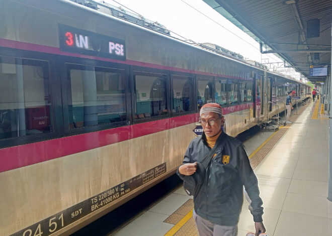 Peringati Hari Lanjut Usia 2025, KAI Umumkan sebanyak 459.081 Lansia Nikmati Diskon 20% Naik Kereta Api